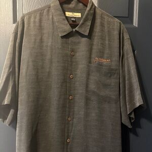Vintage hard to find design Tommy Bahama men's XL